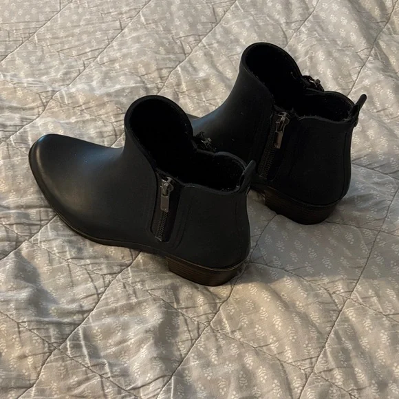Lucky Brand Black Ankle Rain Boots - Picture 5 of 6